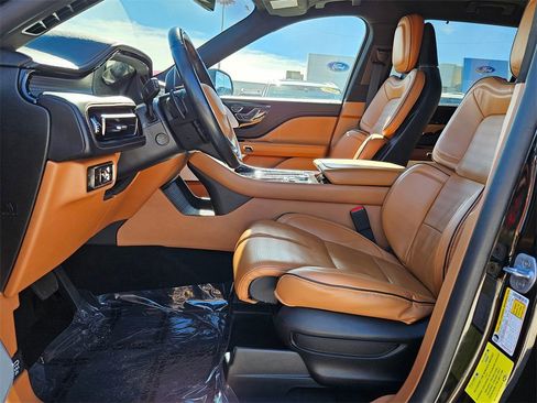 Used 2023 Lincoln Aviator Black Label Grand Touring image 10
