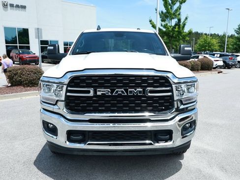 Used 2024 RAM 2500 Big Horn AWD/4WD image 2