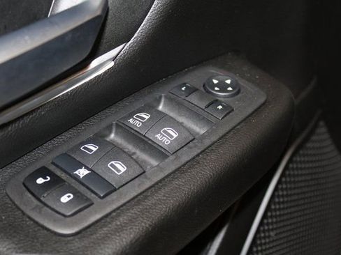 Used 2023 RAM 1500 Lone Star image 11