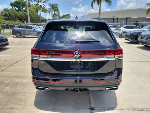 New 2026 Volkswagen Atlas SE FWD image 5
