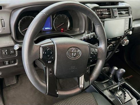 Used 2024 Toyota 4Runner TRD Off-Road image 18