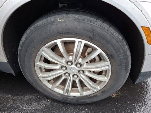 Used 2018 Cadillac XT5 Luxury image 6