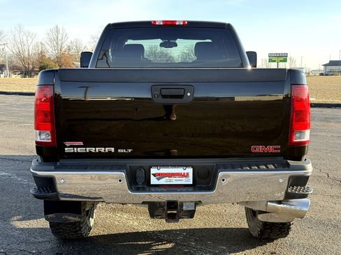 Used 2011 GMC Sierra 2500 SLT w/ SLT Convenience Package image 4