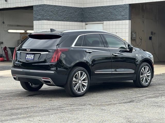 Used 2025 Cadillac XT5 Premium Luxury AWD/4WD image 4