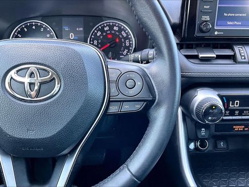 Used 2021 Toyota RAV4 XLE Premium FWD image 25