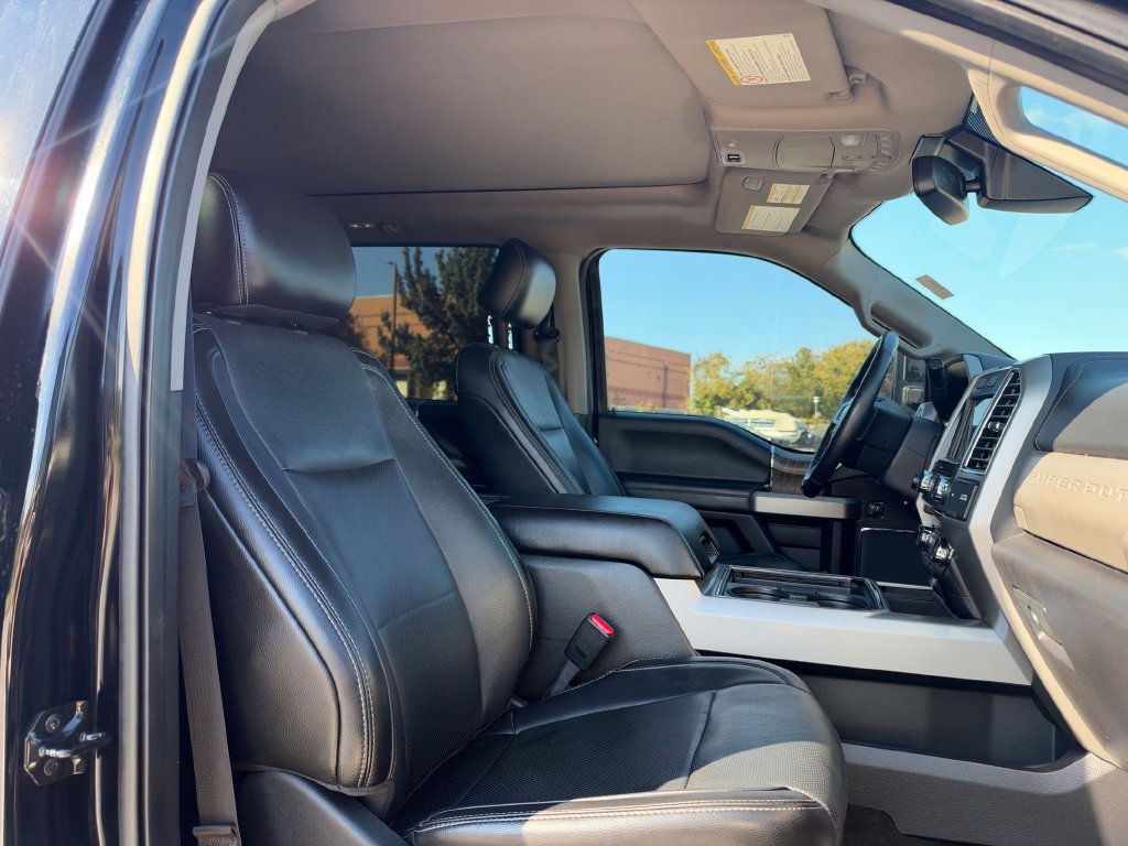 Used 2017 Ford F250 Lariat w/ Lariat Ultimate Package AWD/4WD image 17