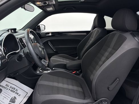 Used 2014 Volkswagen Beetle GSR image 15