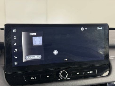 Used 2025 Mitsubishi Outlander AWD image 34