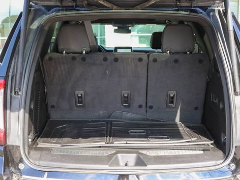 Used 2024 GMC Yukon AT4 w/ LPO, Floor Liner Package AWD/4WD image 6