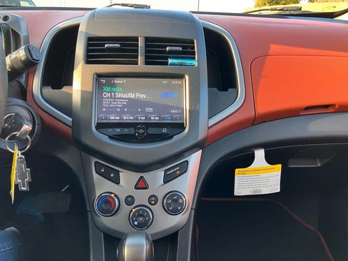 Used 2016 Chevrolet Sonic LT w/ Fun and Sun Package image 17