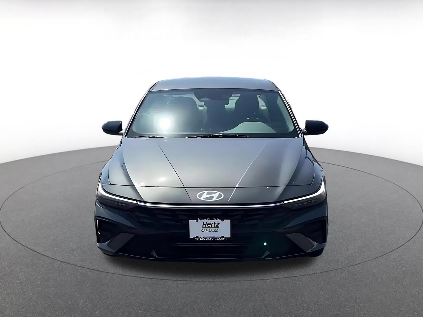 Used 2026 Hyundai Elantra Sport FWD image 4