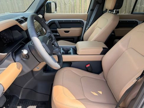 New 2026 Land Rover Defender 110 X-Dynamic SE AWD/4WD image 11