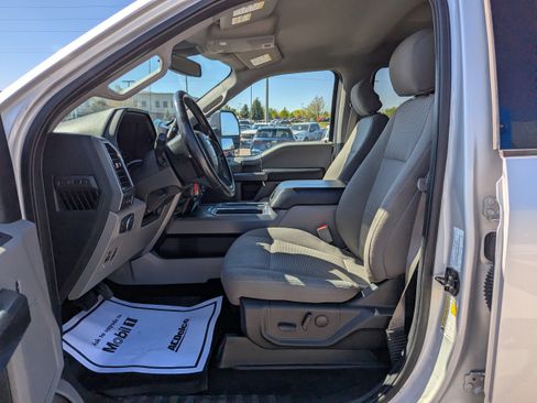 Used 2019 Ford F150 XLT w/ Equipment Group 302A Luxury AWD/4WD image 12