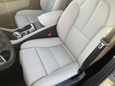 New 2026 Volvo XC40 B5 Ultra w/ Protection Package Premier AWD/4WD image 22