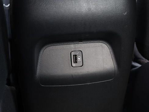 Used 2025 Nissan Sentra SV FWD image 19
