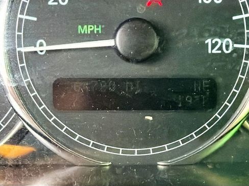 Used 2005 Buick LaCrosse CX image 13