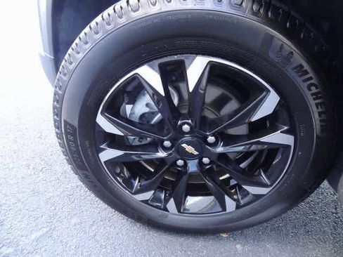 Used 2023 Chevrolet TrailBlazer LT image 35
