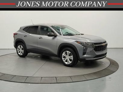 Used 2024 Chevrolet Trax LS w/ Driver Confidence Package