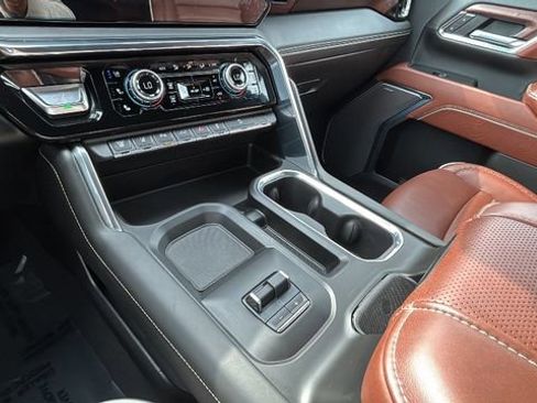 Used 2024 GMC Sierra 2500 Denali Ultimate image 14