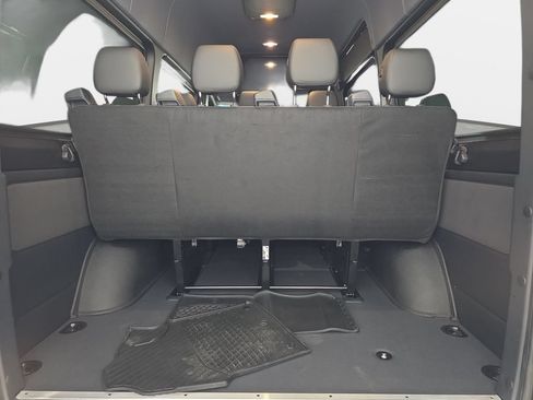 Used 2023 Mercedes-Benz Sprinter 2500 image 32