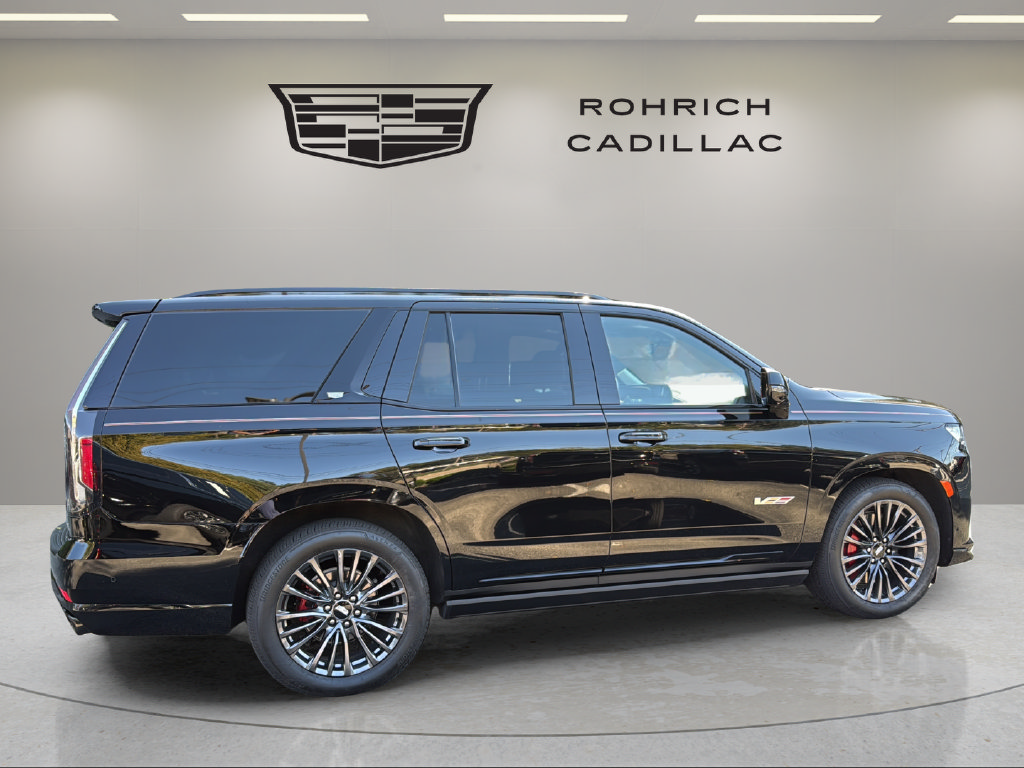 Certified 2023 Cadillac Escalade V w/ Heavy-Duty Trailer Package AWD/4WD image 3