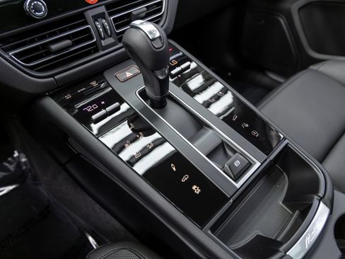 New 2026 Porsche Macan S AWD/4WD image 38