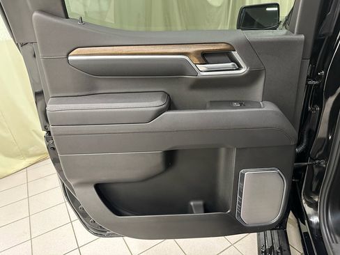 Certified 2026 Chevrolet Silverado 1500 High Country w/ Midnight Edition image 39