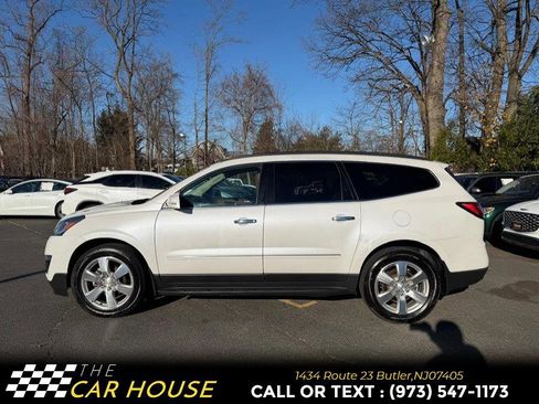 Used 2017 Chevrolet Traverse Premier image 22