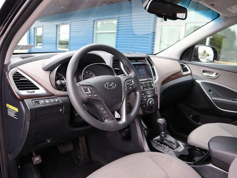 Used 2019 Hyundai Santa Fe XL SE w/ Cargo Package AWD/4WD image 10
