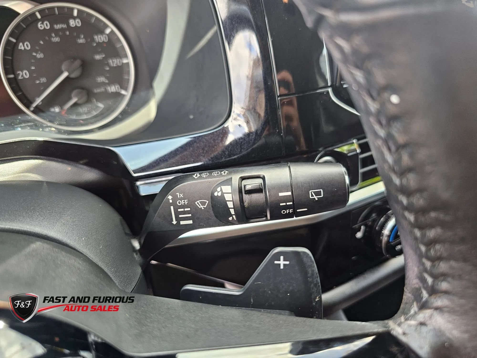 Used 2022 Nissan Pathfinder SV AWD/4WD image 22