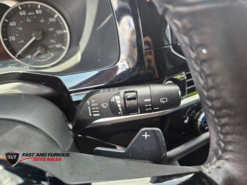 Used 2022 Nissan Pathfinder SV AWD/4WD image 22