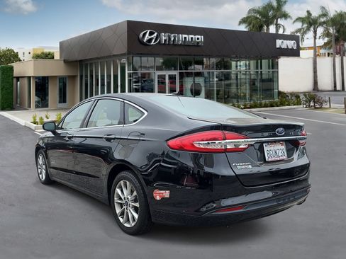 Used 2018 Ford Fusion Energi SE FWD image 4