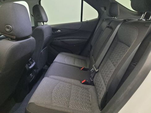 Used 2022 Chevrolet Equinox LT w/ LPO, Floor Liner Package AWD/4WD image 18