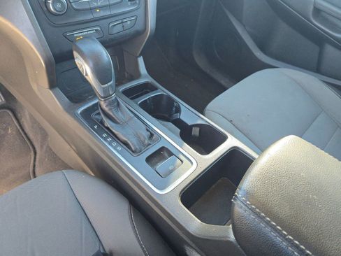 Used 2017 Ford Escape S image 12
