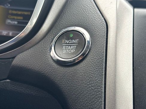 Used 2020 Ford Fusion SE FWD image 18