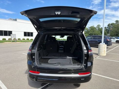 Used 2026 Jeep Grand Cherokee L Summit w/ Advanced Protech Group IV AWD/4WD image 9