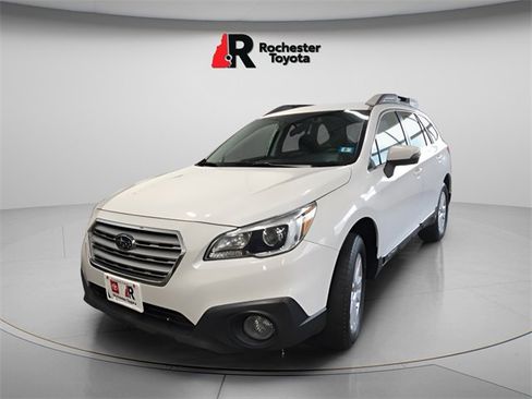 Used 2016 Subaru Outback 2.5i Premium image 7