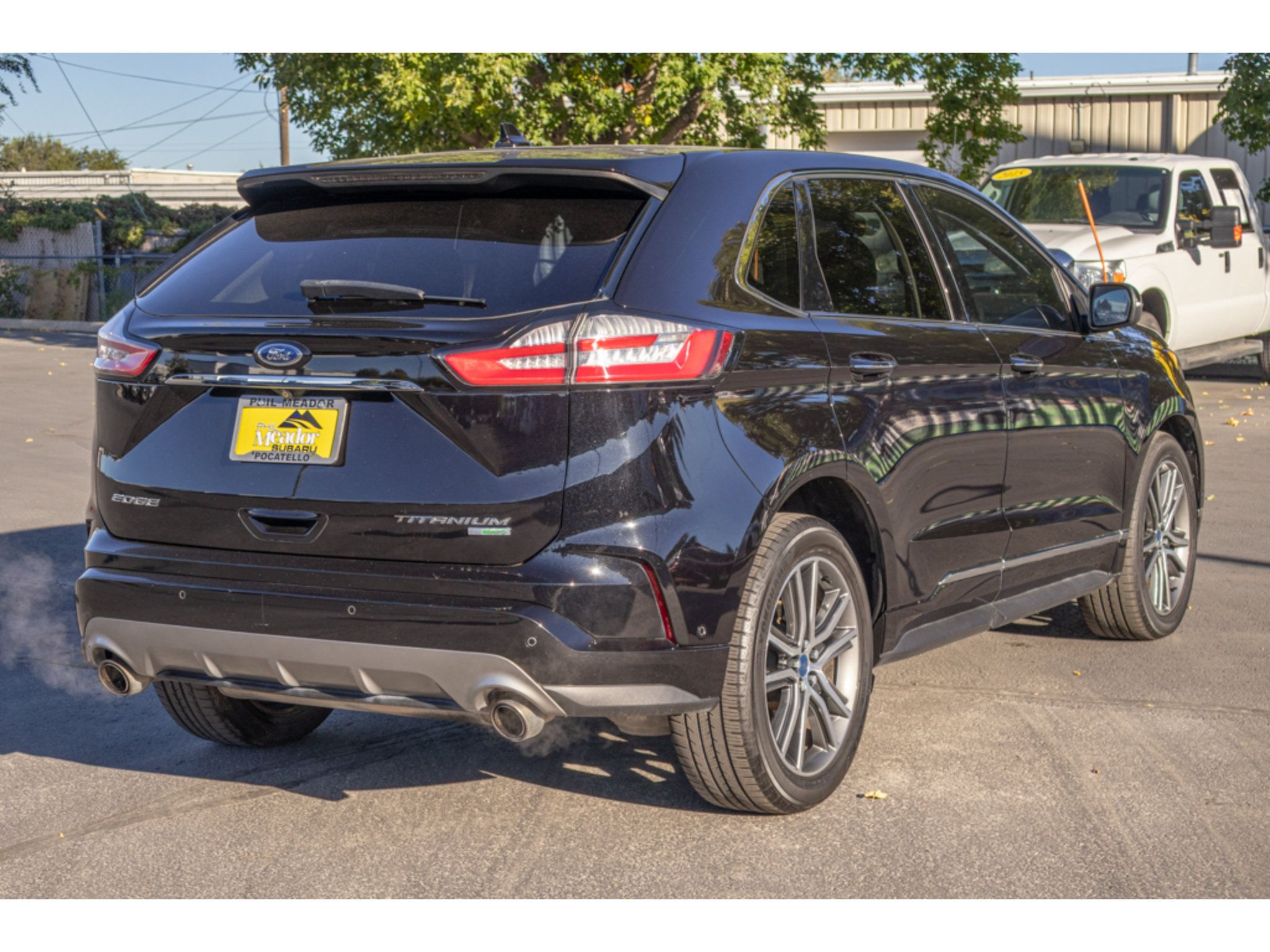 Used 2019 Ford Edge Titanium w/ Equipment Group 301A FWD image 3