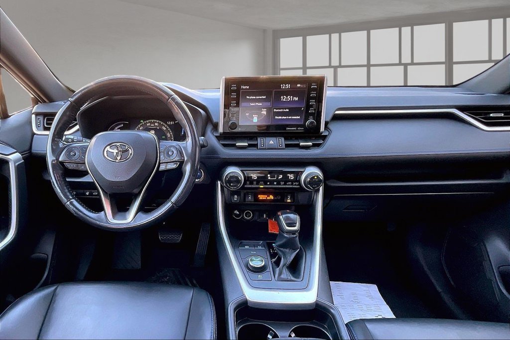 Used 2019 Toyota RAV4 XSE w/ XSE Weather Package AWD/4WD image 8