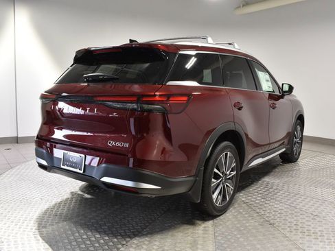 New 2026 INFINITI QX60 Luxe image 3