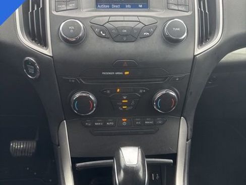 Used 2018 Ford Edge SEL image 29