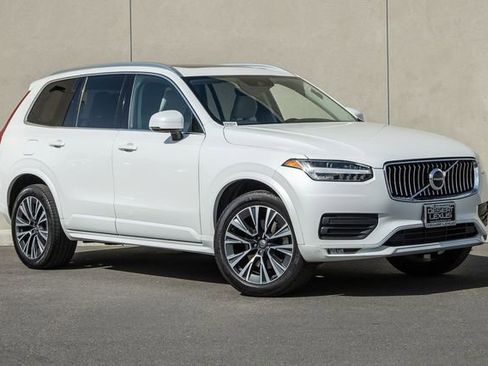 Used 2020 Volvo XC90 T5 Momentum image 17