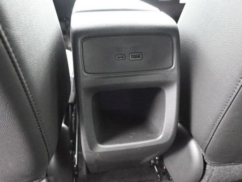 New 2026 Chevrolet Trax RS w/ Sunroof Package FWD image 22