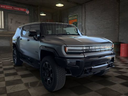 New 2026 GMC Hummer EV 3X w/ Carbon Fiber Edition Package AWD/4WD image 7