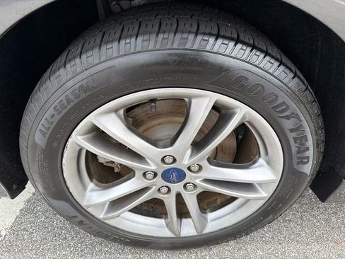Used 2015 Ford Fusion Energi Titanium w/ Driver Assist Package FWD image 17