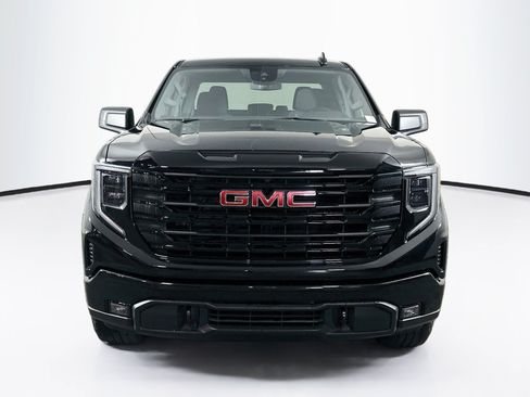 Used 2025 GMC Sierra 1500 Elevation AWD/4WD image 2