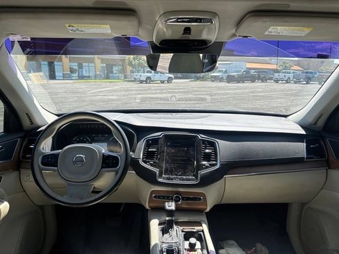 Used 2016 Volvo XC90 T6 Inscription w/ Vision Package AWD/4WD image 13