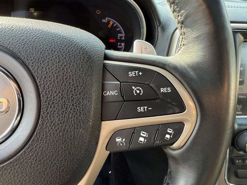 Used 2016 Jeep Grand Cherokee Summit AWD/4WD image 22