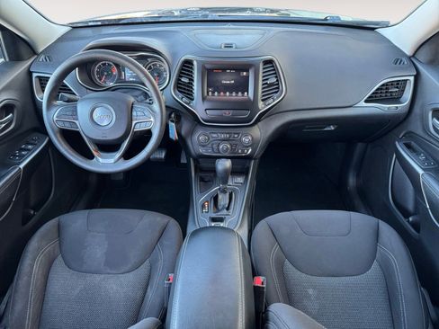 Used 2020 Jeep Cherokee Latitude image 10