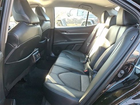 Used 2023 Toyota Camry XSE image 9